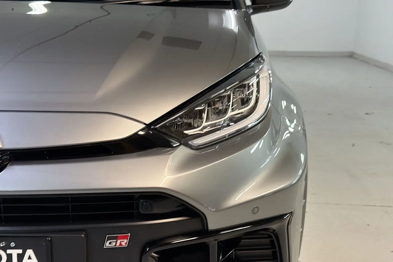 2025 Toyota Yaris Gallery Image 3