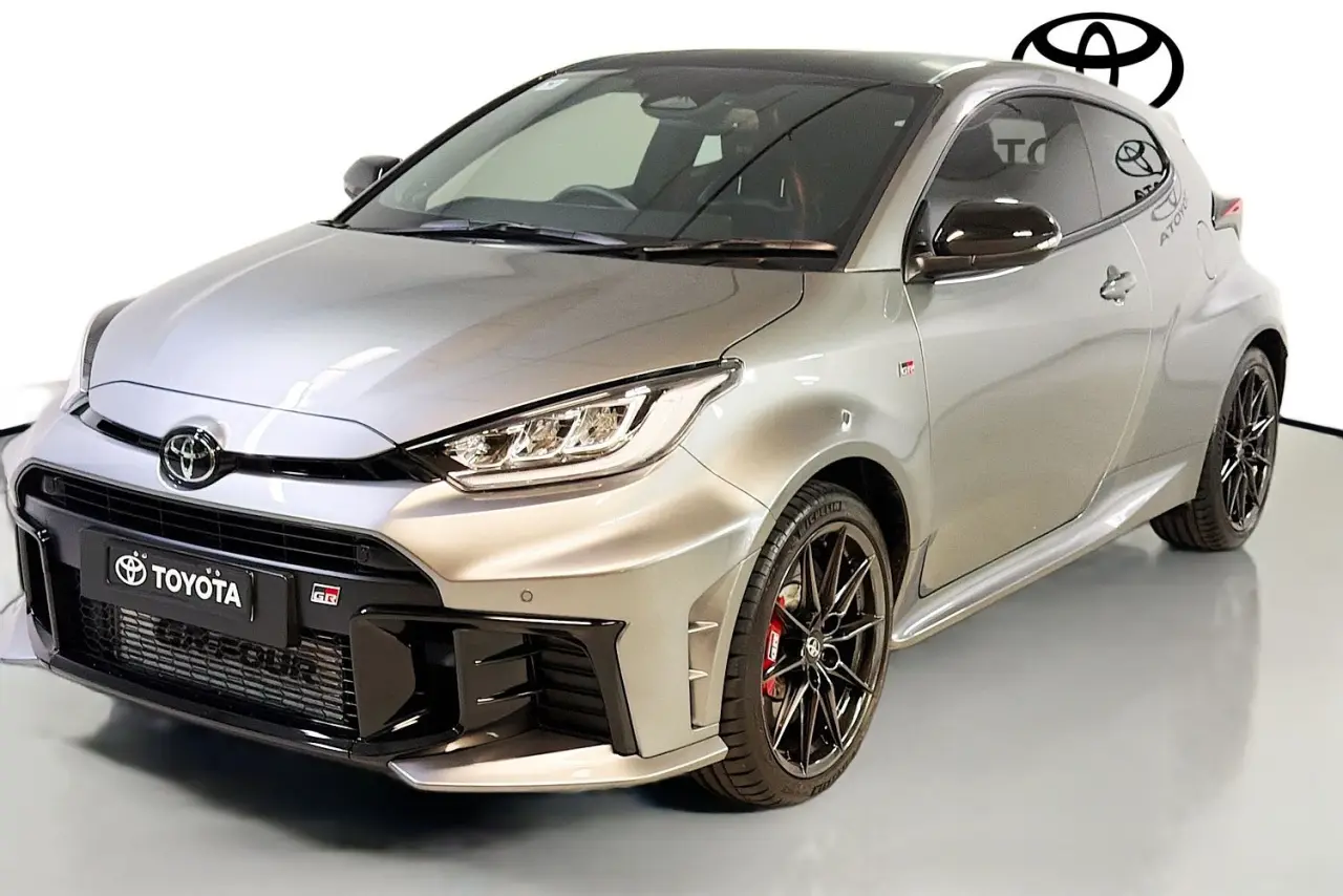 2025 Toyota Yaris Gallery Image 4