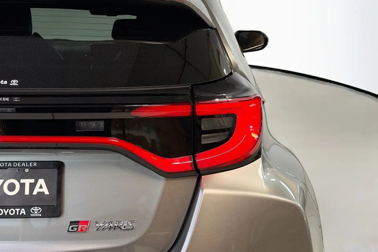 2025 Toyota Yaris Gallery Image 9