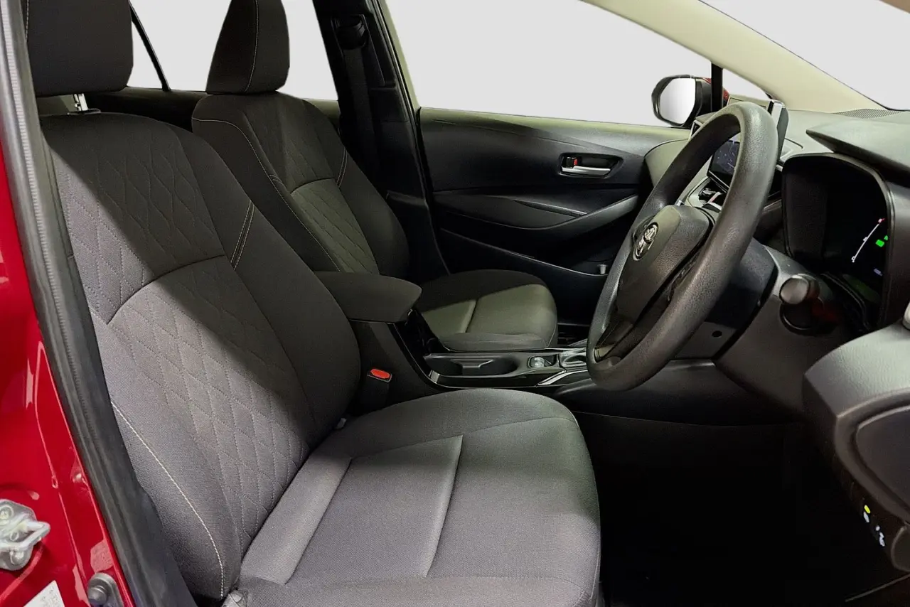 2022 Toyota Corolla Gallery Image 13