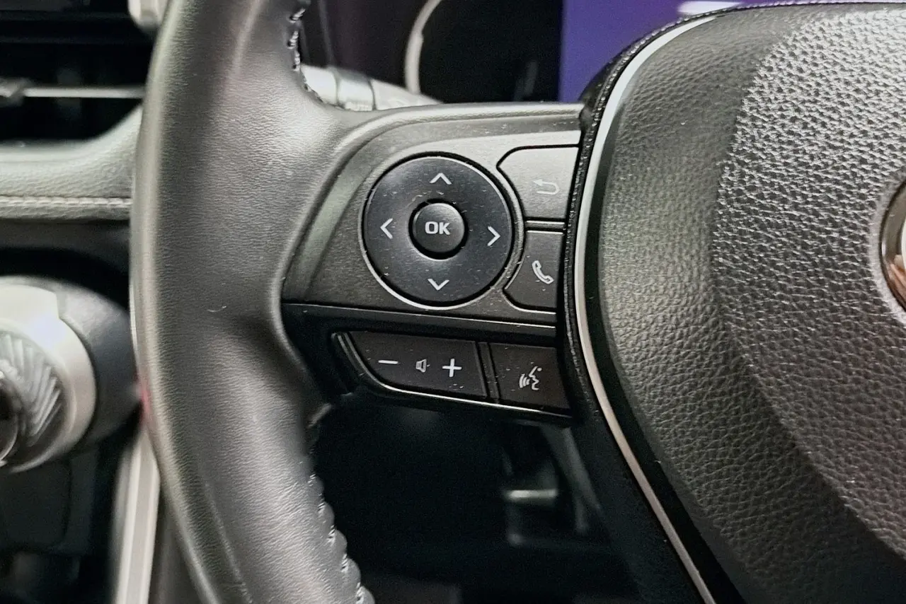 2023 Toyota RAV4 Gallery Image 18