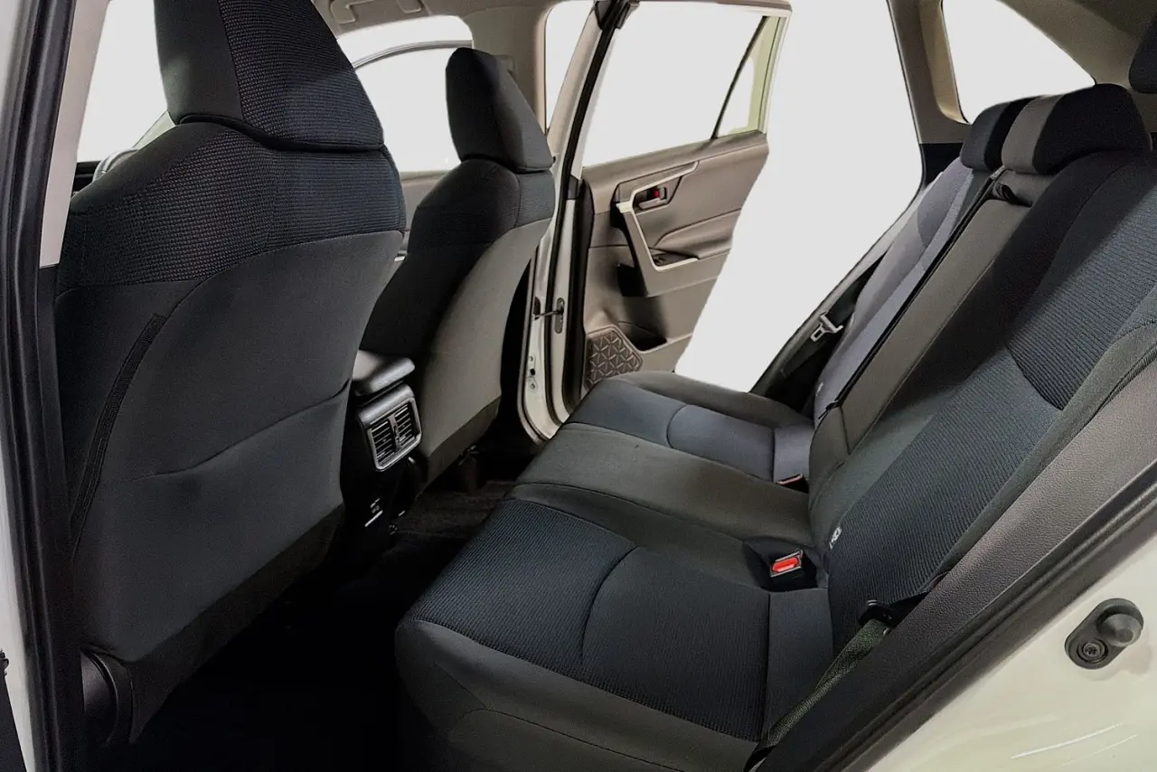 2023 Toyota RAV4 Gallery Image 25