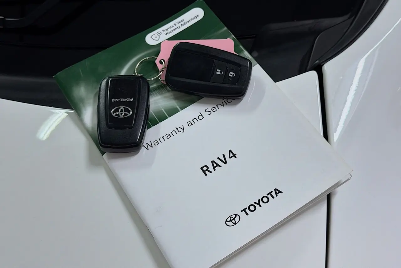 2023 Toyota RAV4 Gallery Image 29
