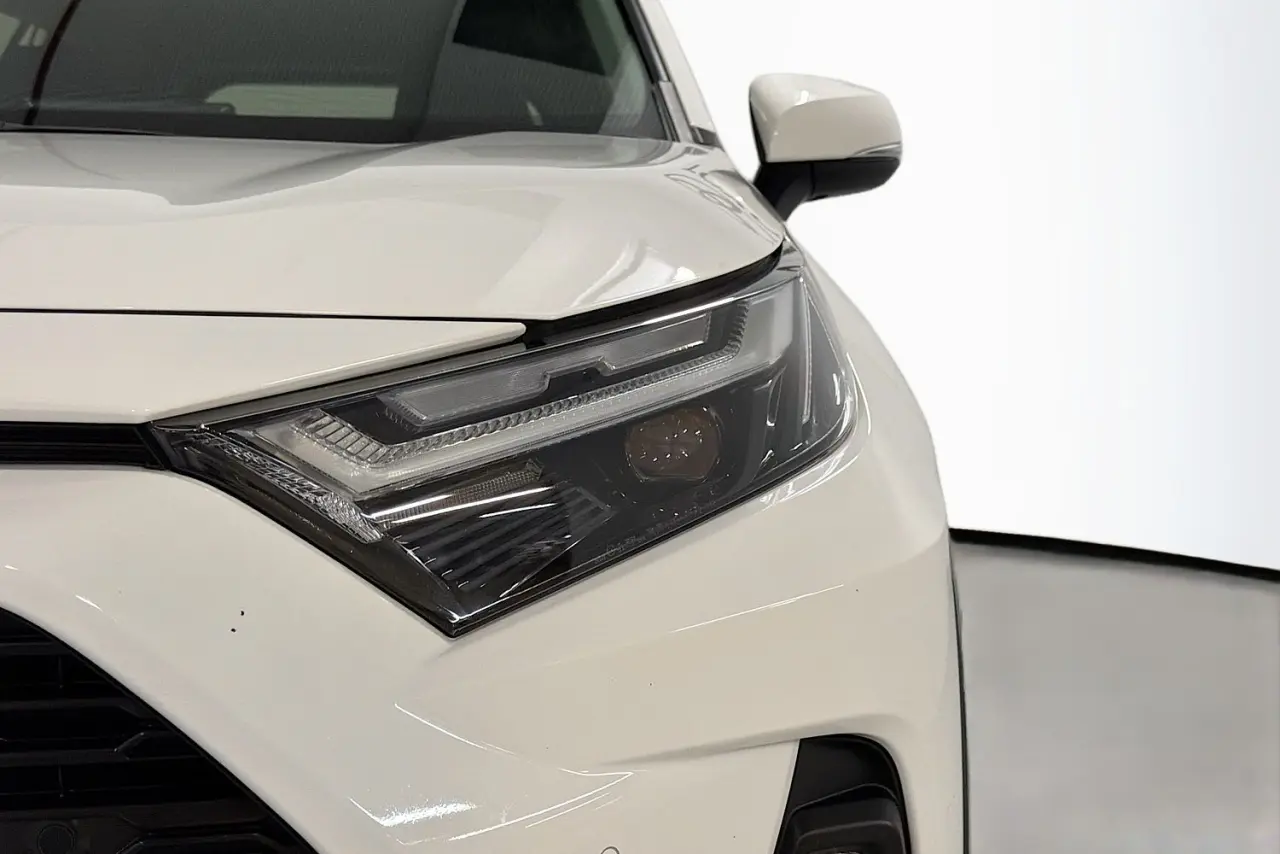 2023 Toyota RAV4 Gallery Image 3