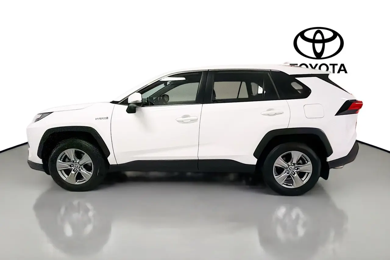 2023 Toyota RAV4 Gallery Image 5