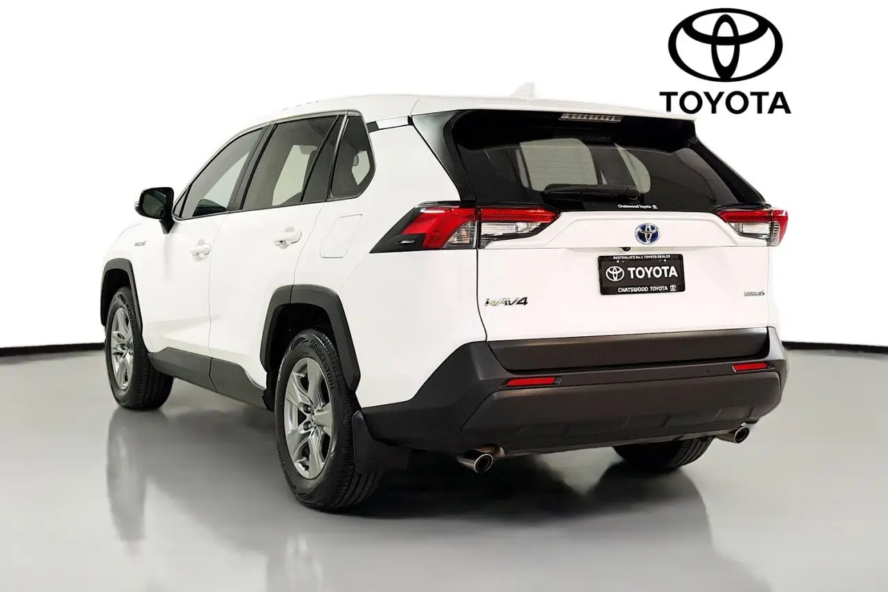 2023 Toyota RAV4 Gallery Image 6