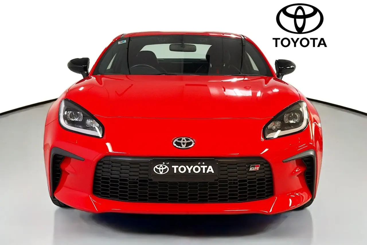 2024 Toyota GR86 Gallery Image 2