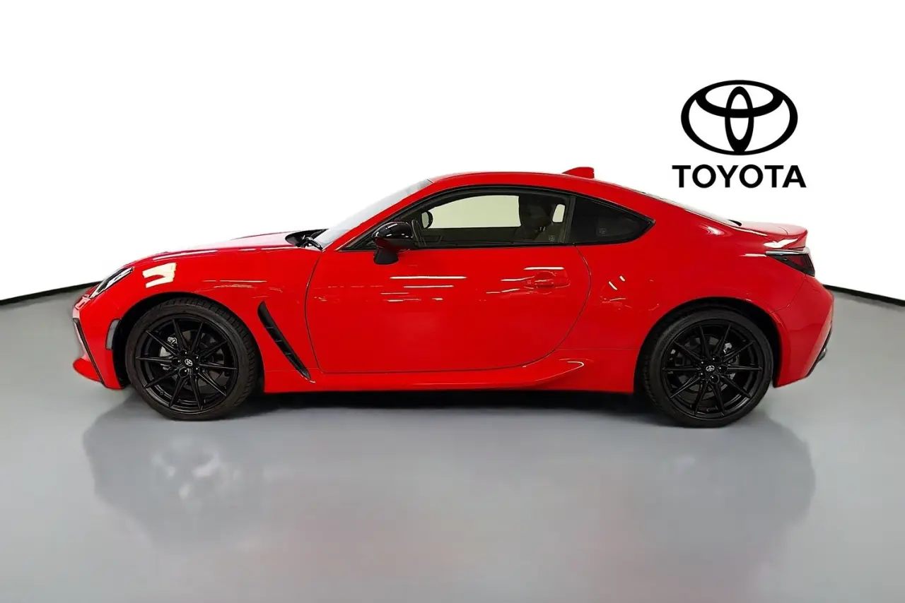 2024 Toyota GR86 Gallery Image 5