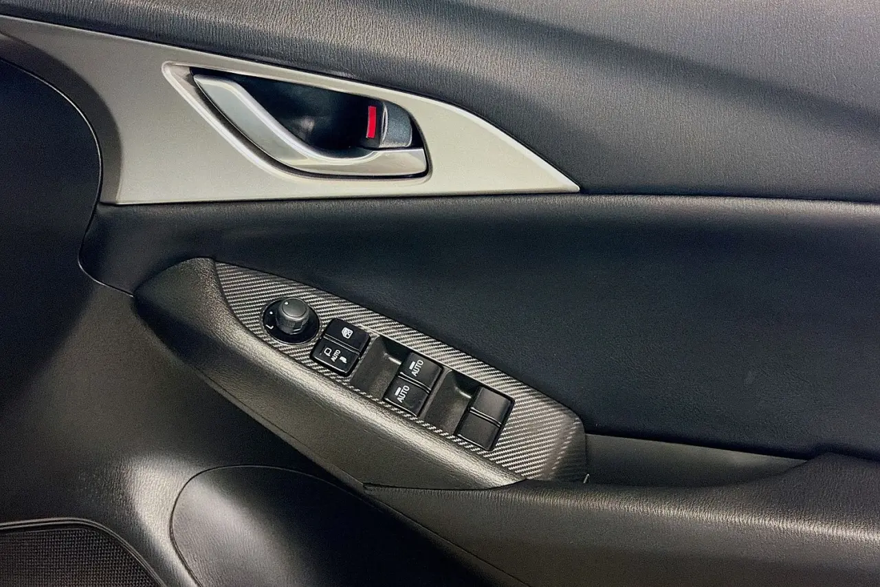 2025 Mazda CX-3 Gallery Image 24