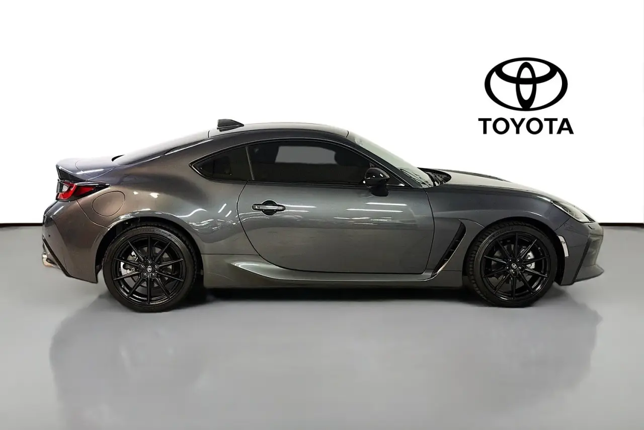 2024 Toyota GR86 Gallery Image 11