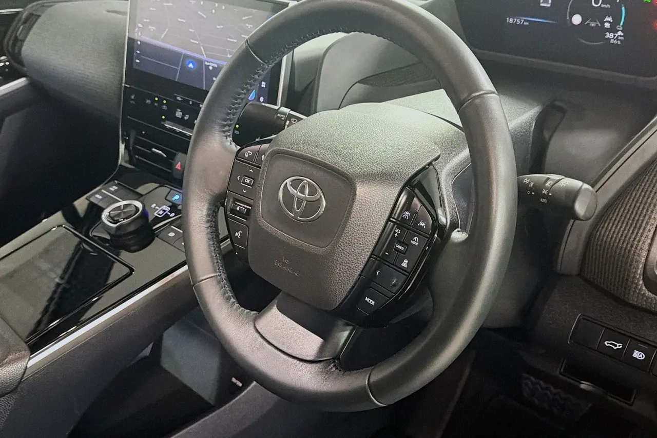 2024 Toyota bZ4X Gallery Image 13