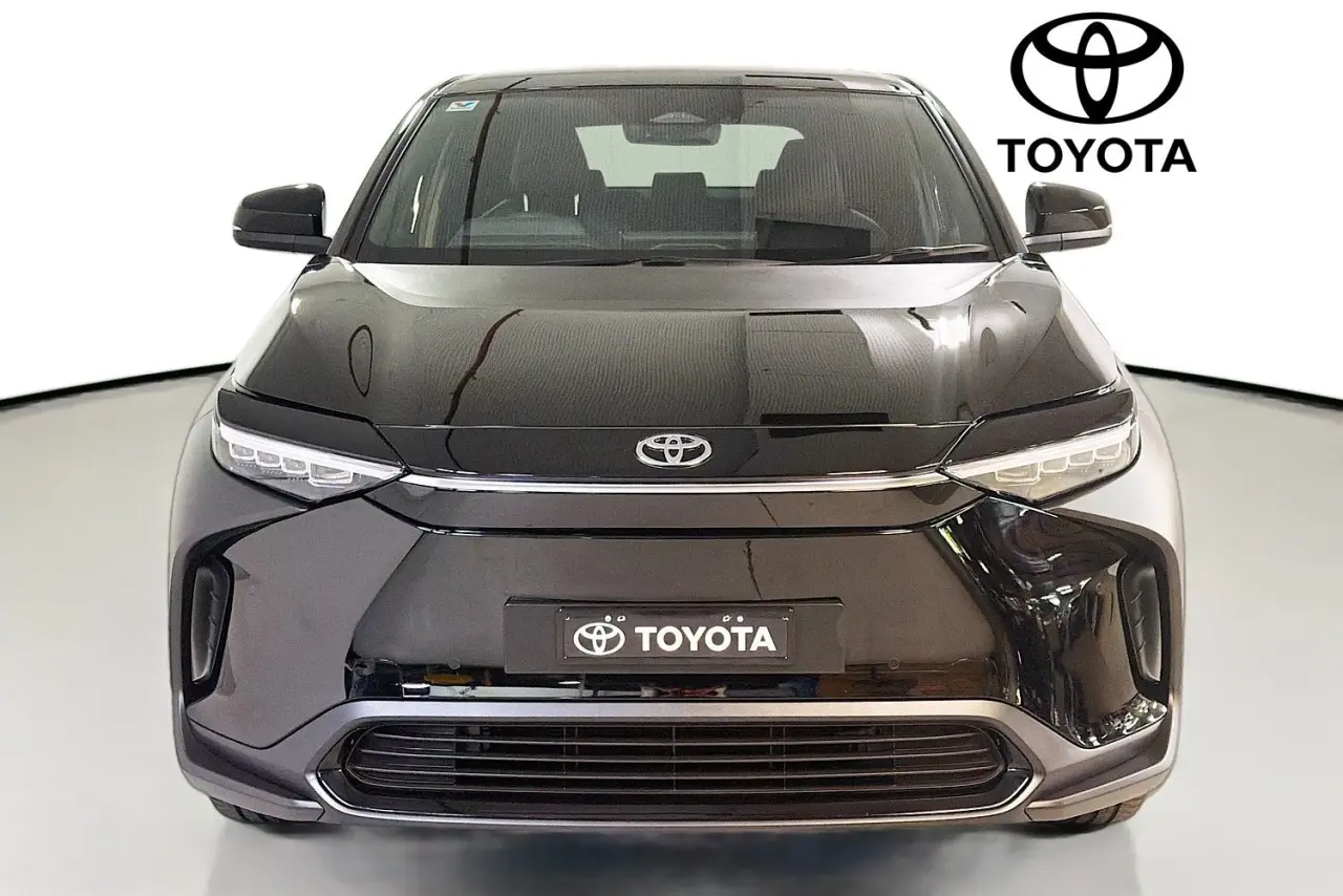 2024 Toyota bZ4X Gallery Image 2