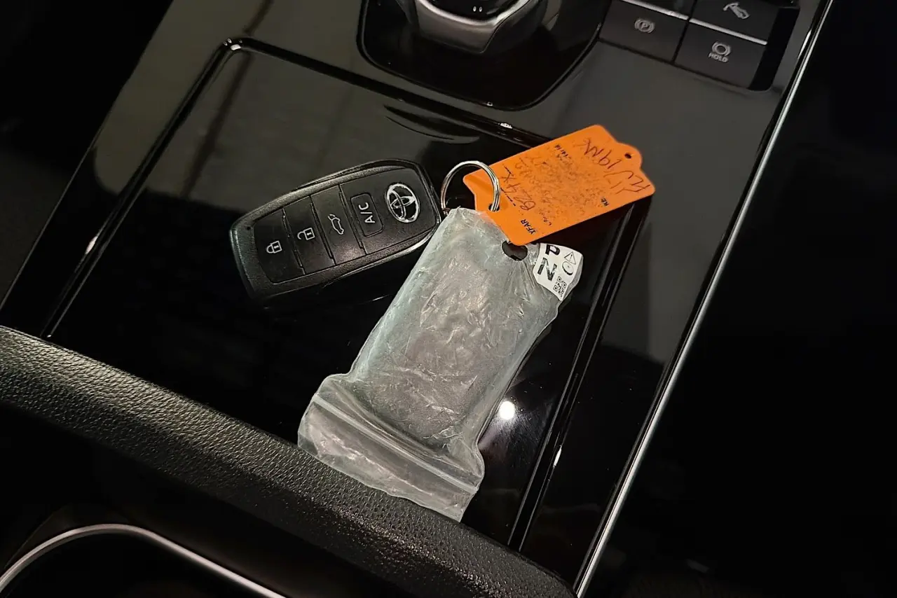 2024 Toyota bZ4X Gallery Image 29