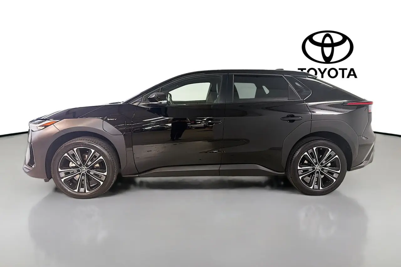 2024 Toyota bZ4X Gallery Image 5