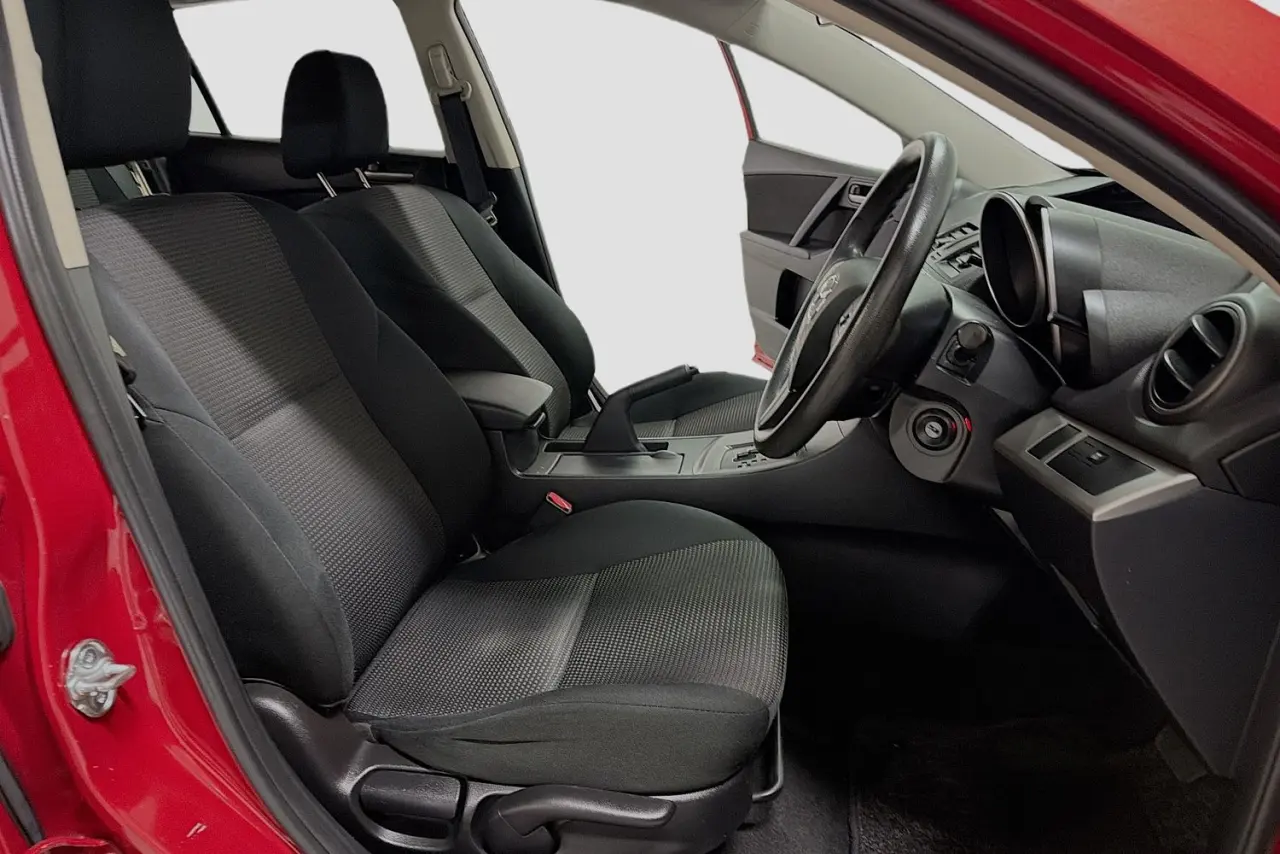 2013 Mazda 3 Gallery Image 13