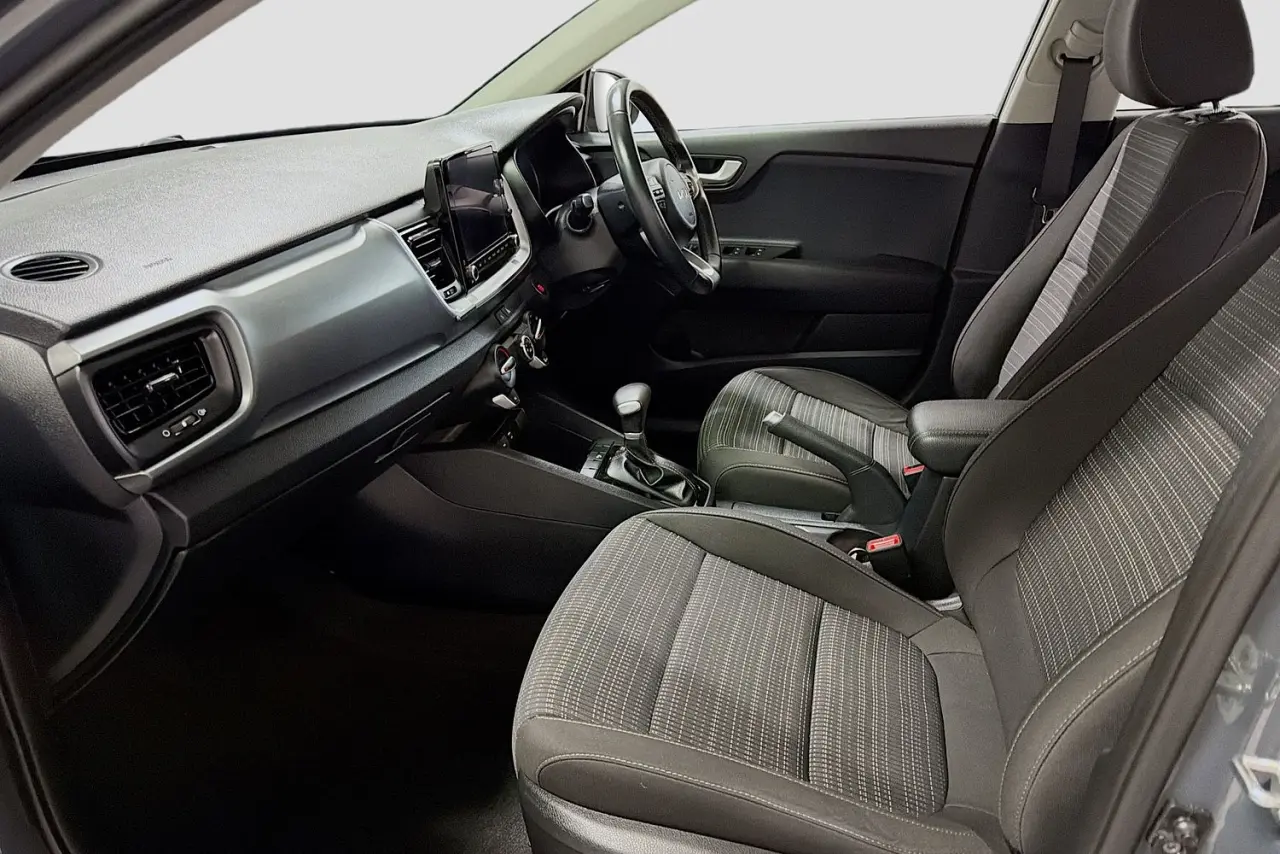 2021 Kia Stonic Gallery Image 25