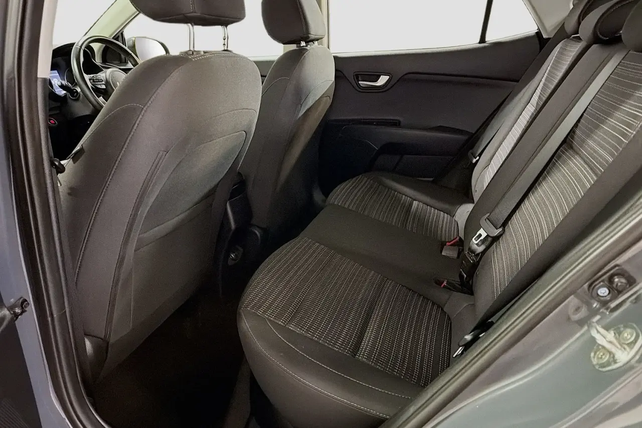 2021 Kia Stonic Gallery Image 26