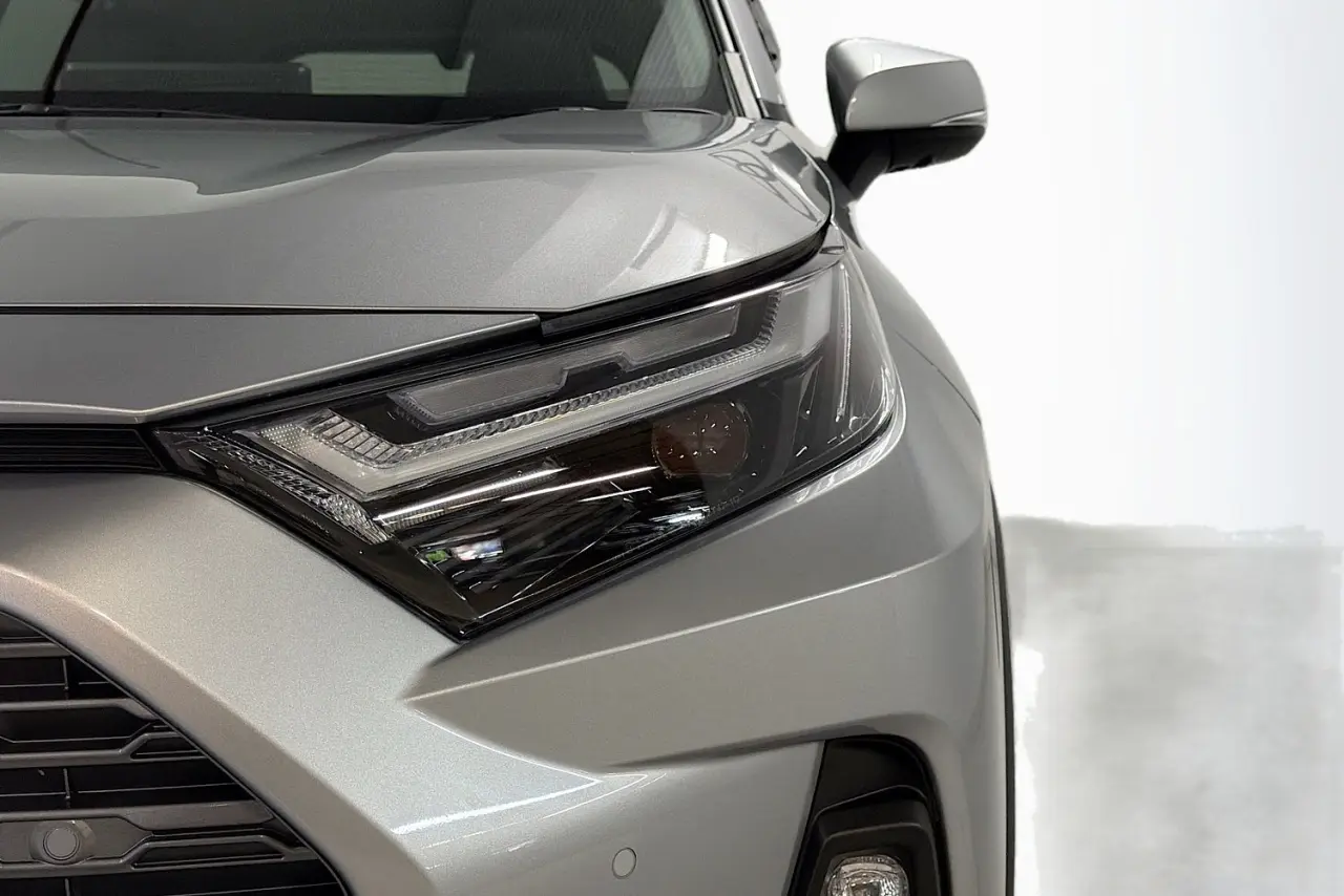 2024 Toyota RAV4 Gallery Image 3