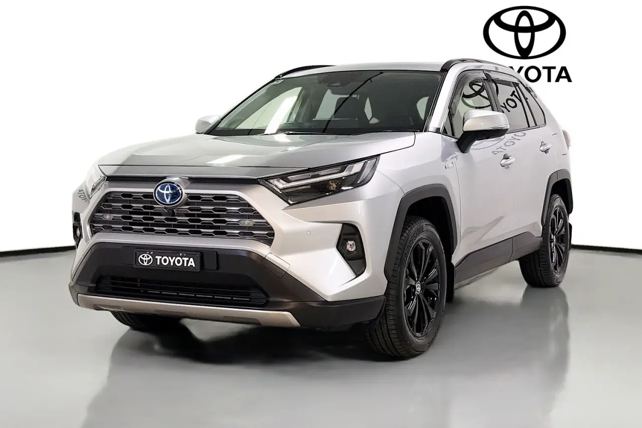 2024 Toyota RAV4 Gallery Image 4