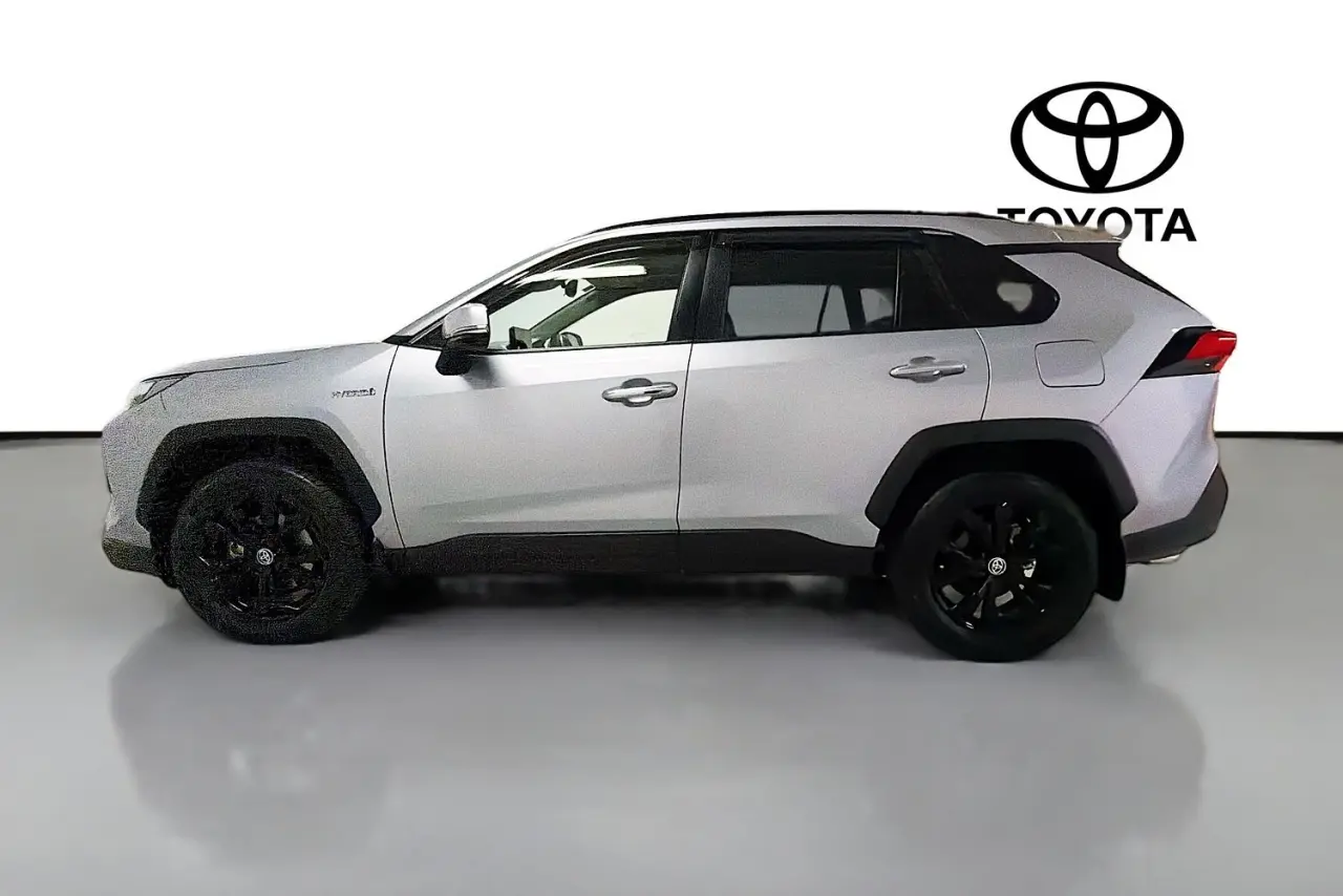 2024 Toyota RAV4 Gallery Image 5