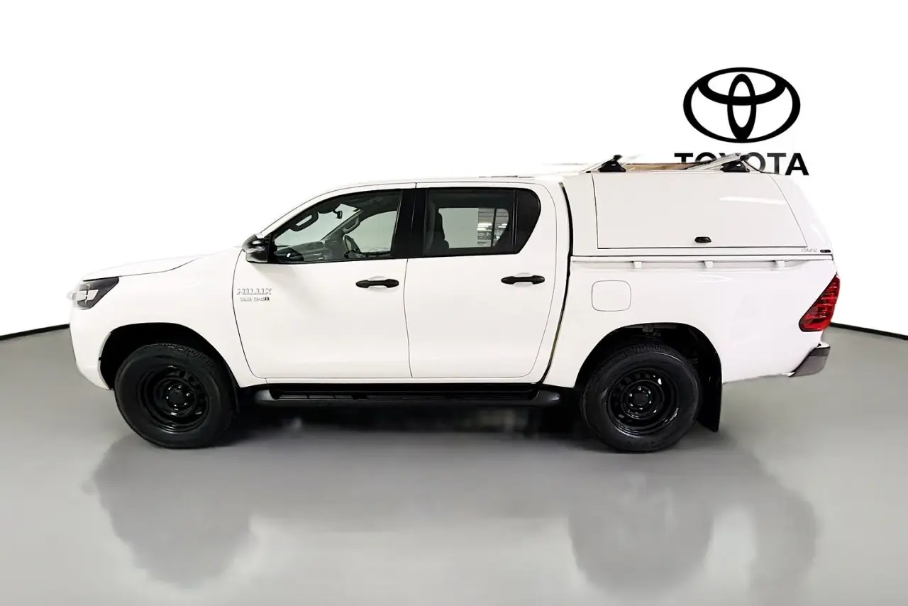 2022 Toyota Hilux Gallery Image 5