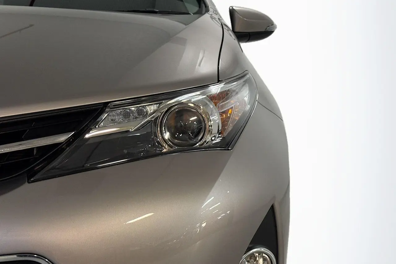 2012 Toyota Corolla Gallery Image 3
