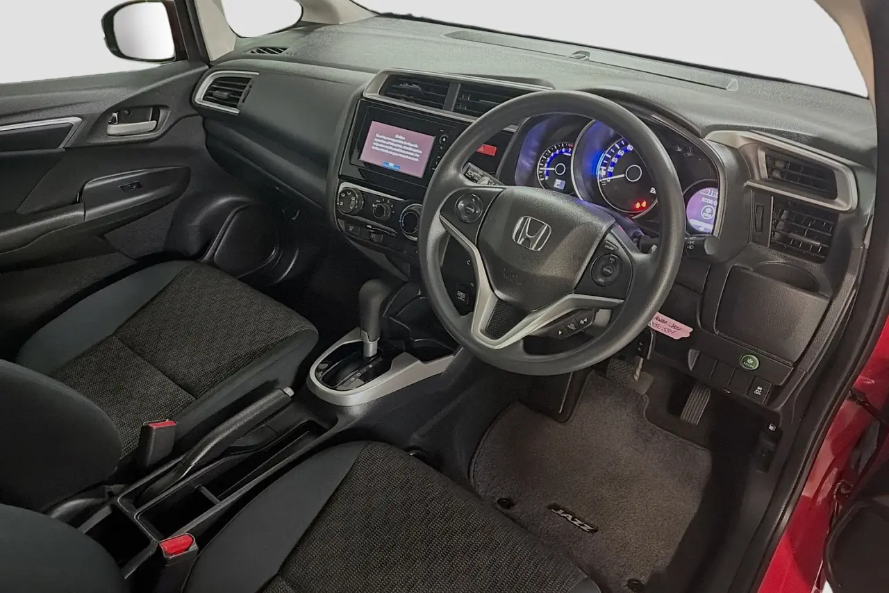2016 Honda Jazz Gallery Image 21