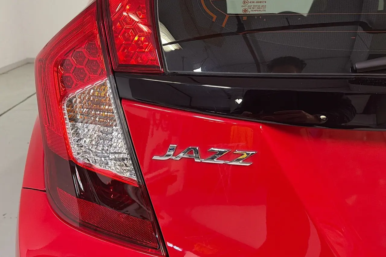 2016 Honda Jazz Gallery Image 8