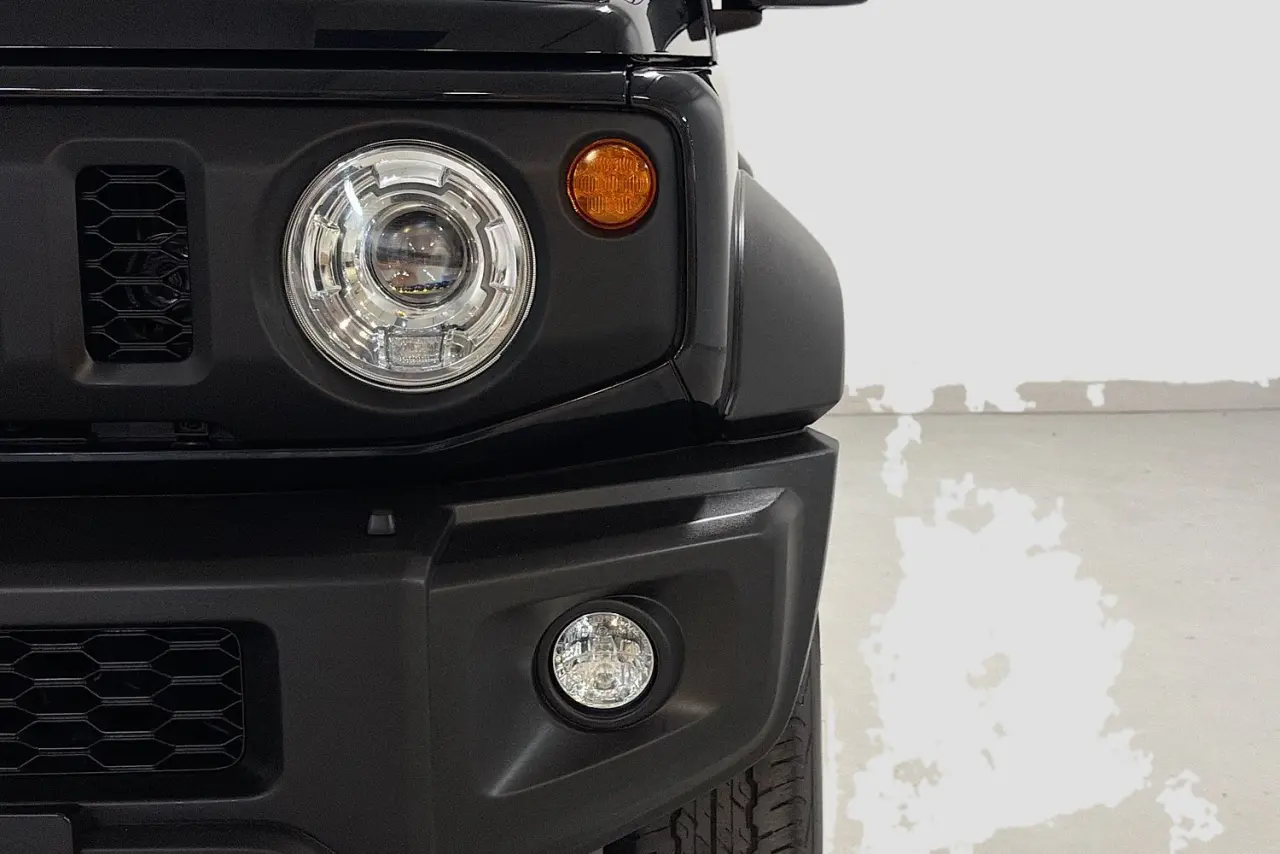 2023 Suzuki Jimny Gallery Image 3