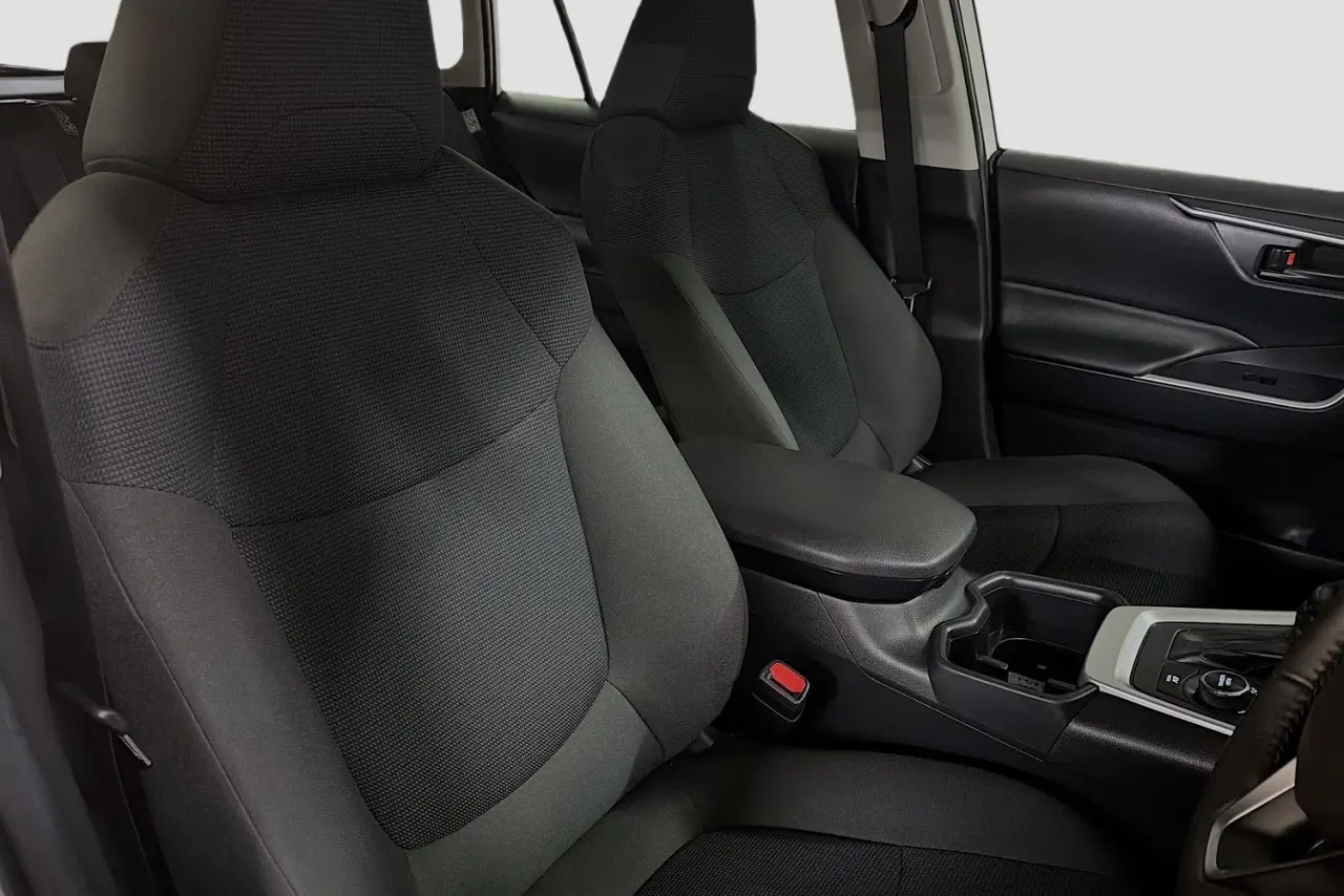 2025 Toyota RAV4 Gallery Image 12