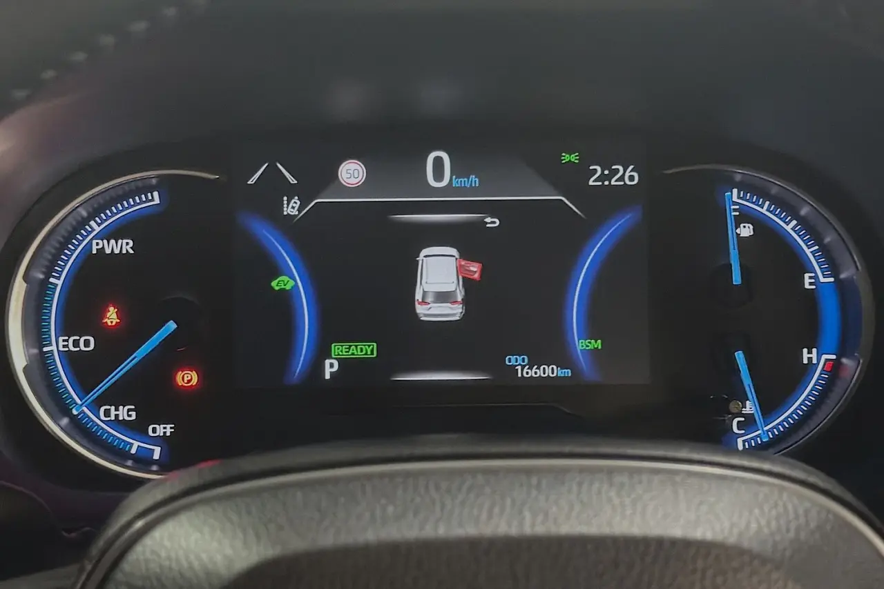 2025 Toyota RAV4 Gallery Image 20