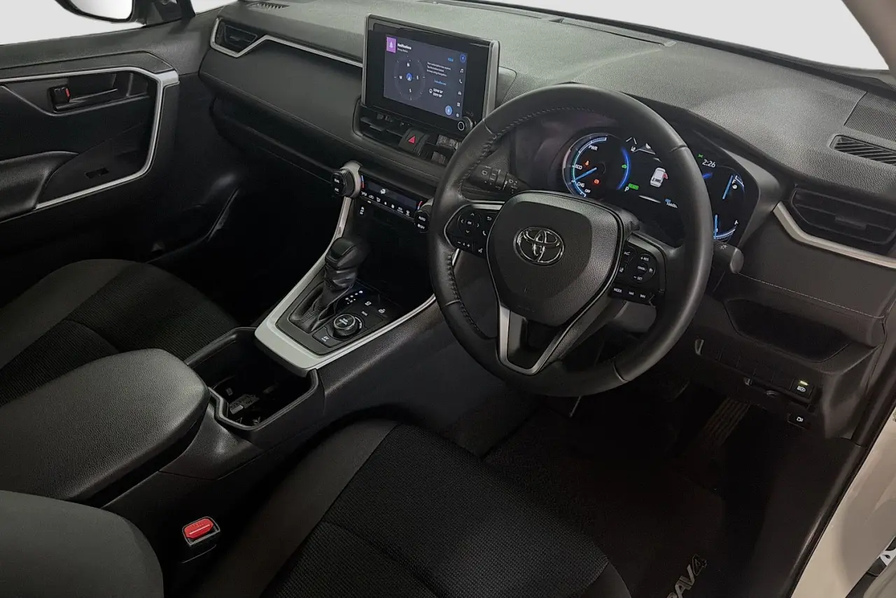 2025 Toyota RAV4 Gallery Image 21