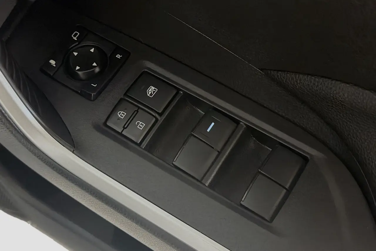 2025 Toyota RAV4 Gallery Image 22