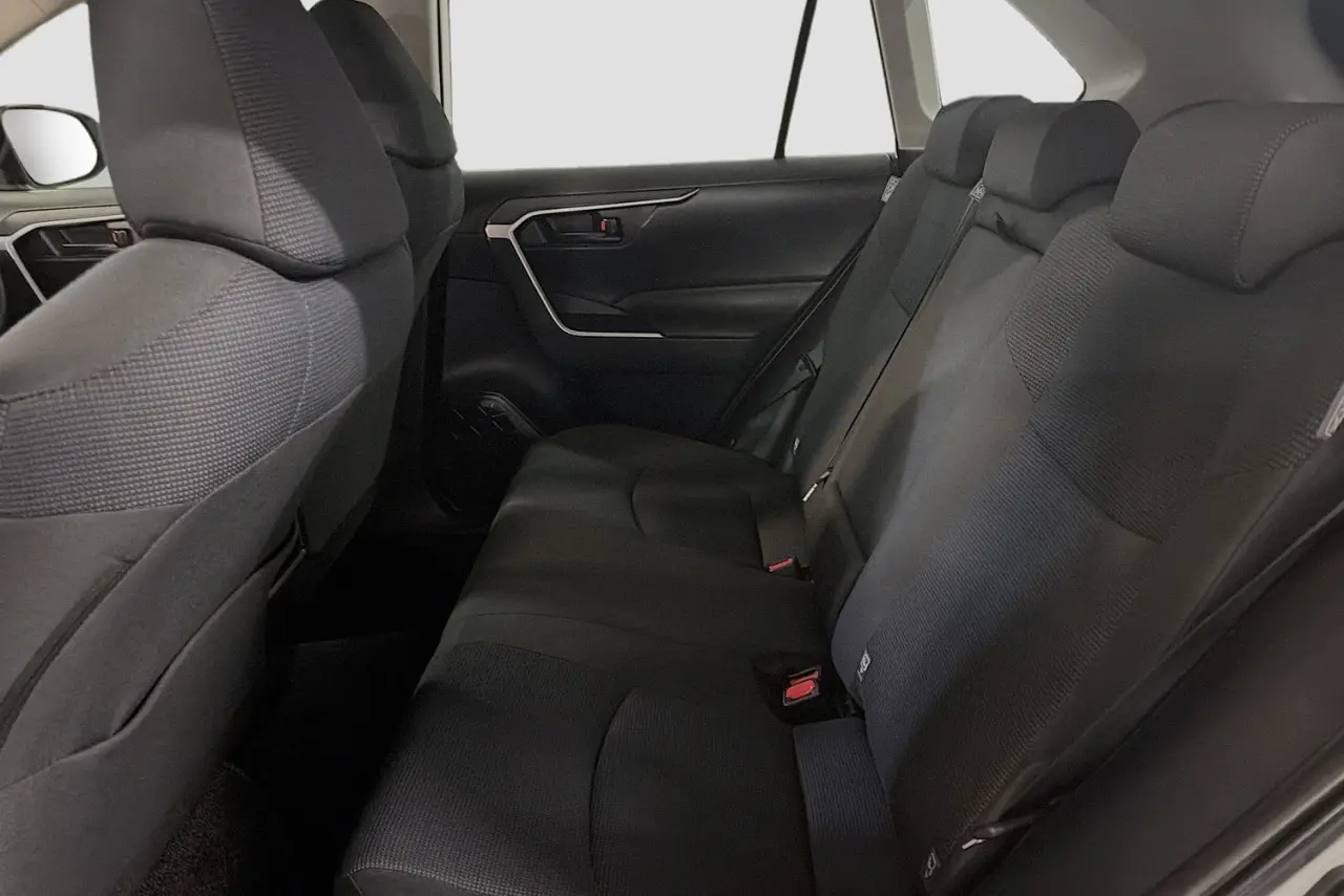 2025 Toyota RAV4 Gallery Image 24