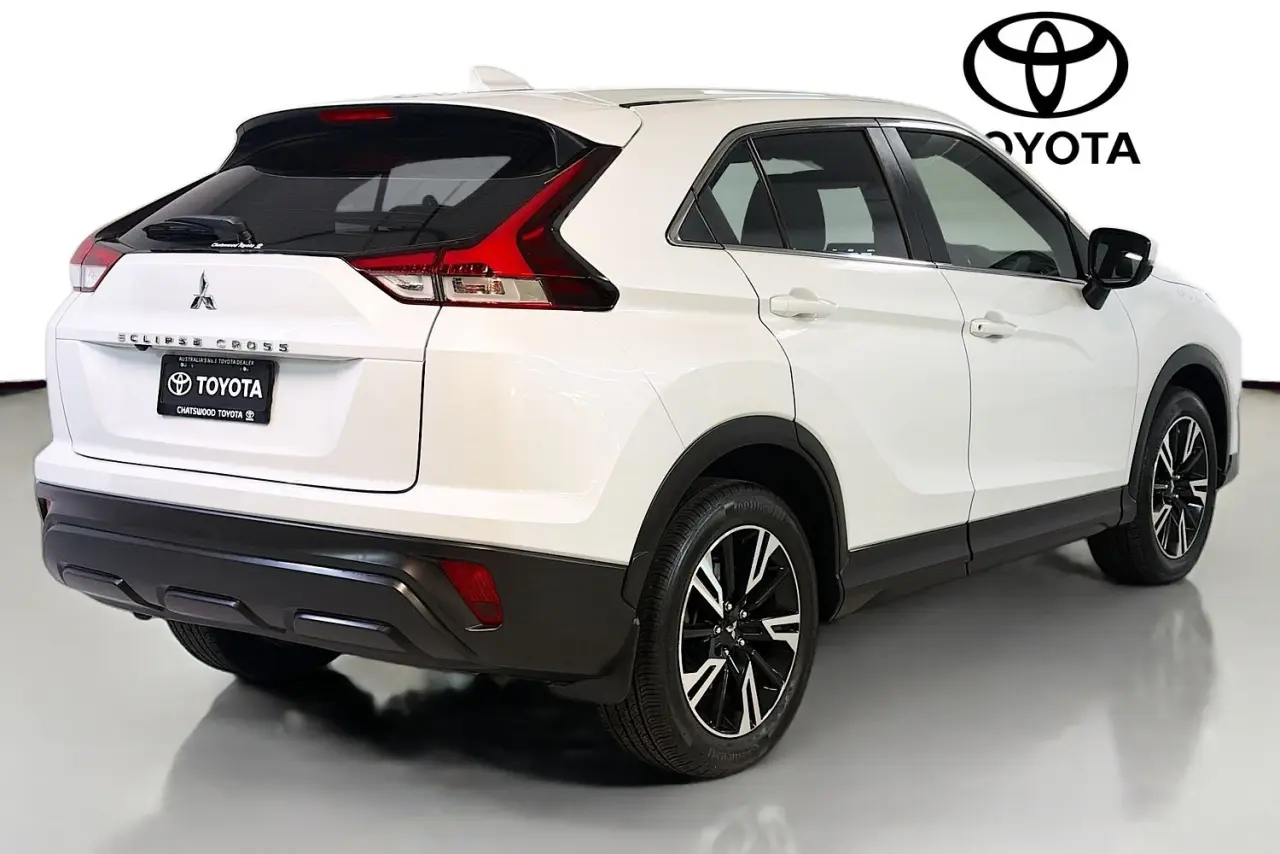 2022 Mitsubishi Eclipse Cross Gallery Image 10