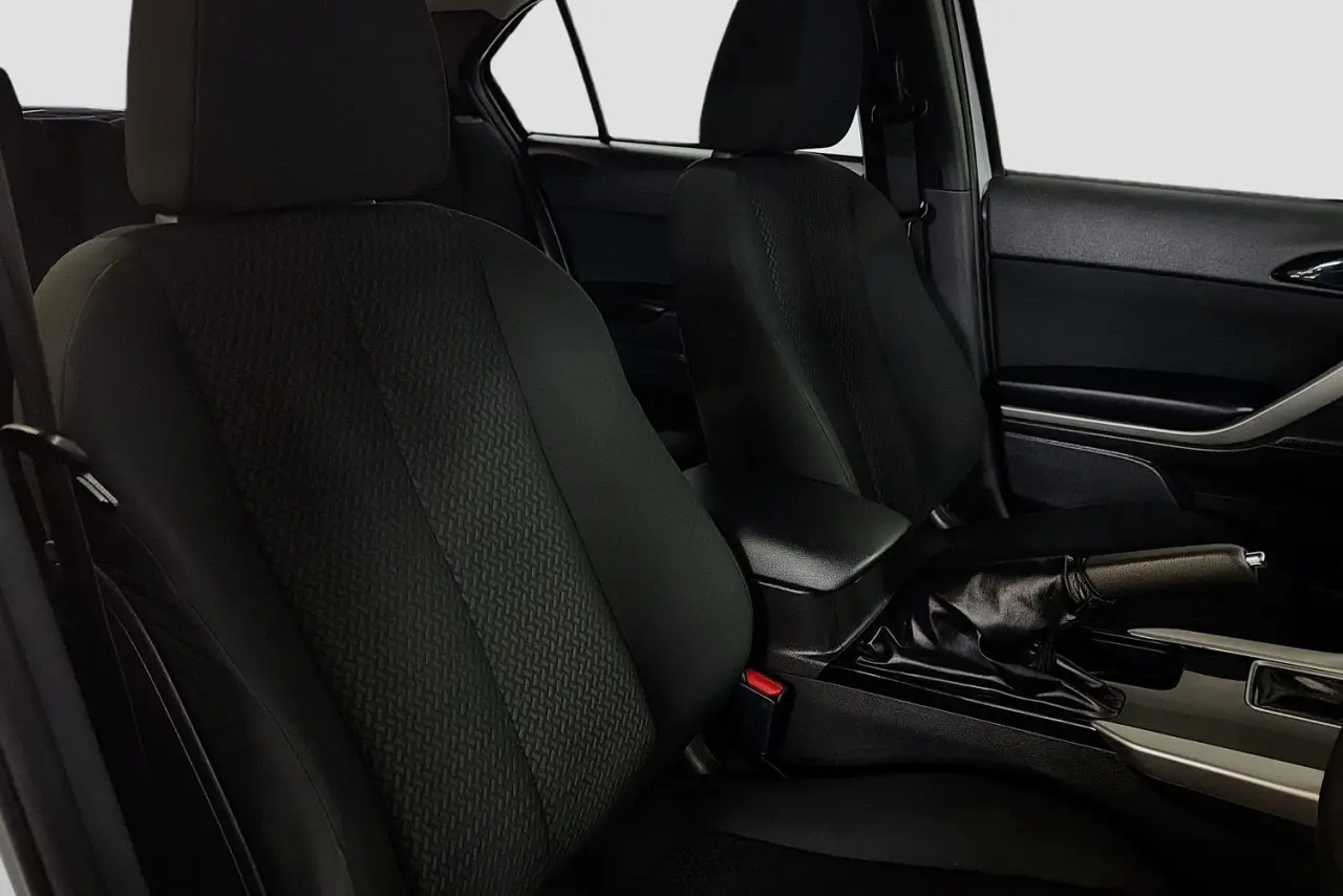 2022 Mitsubishi Eclipse Cross Gallery Image 12
