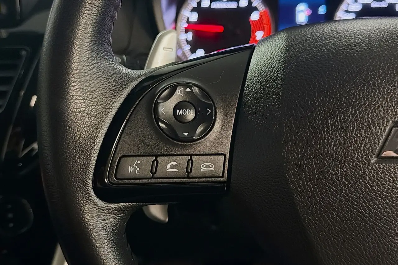 2022 Mitsubishi Eclipse Cross Gallery Image 17