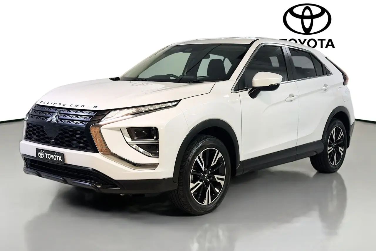 2022 Mitsubishi Eclipse Cross Gallery Image 4