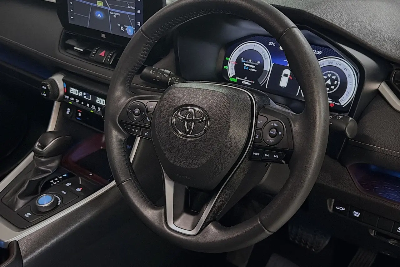 2024 Toyota RAV4 Gallery Image 14