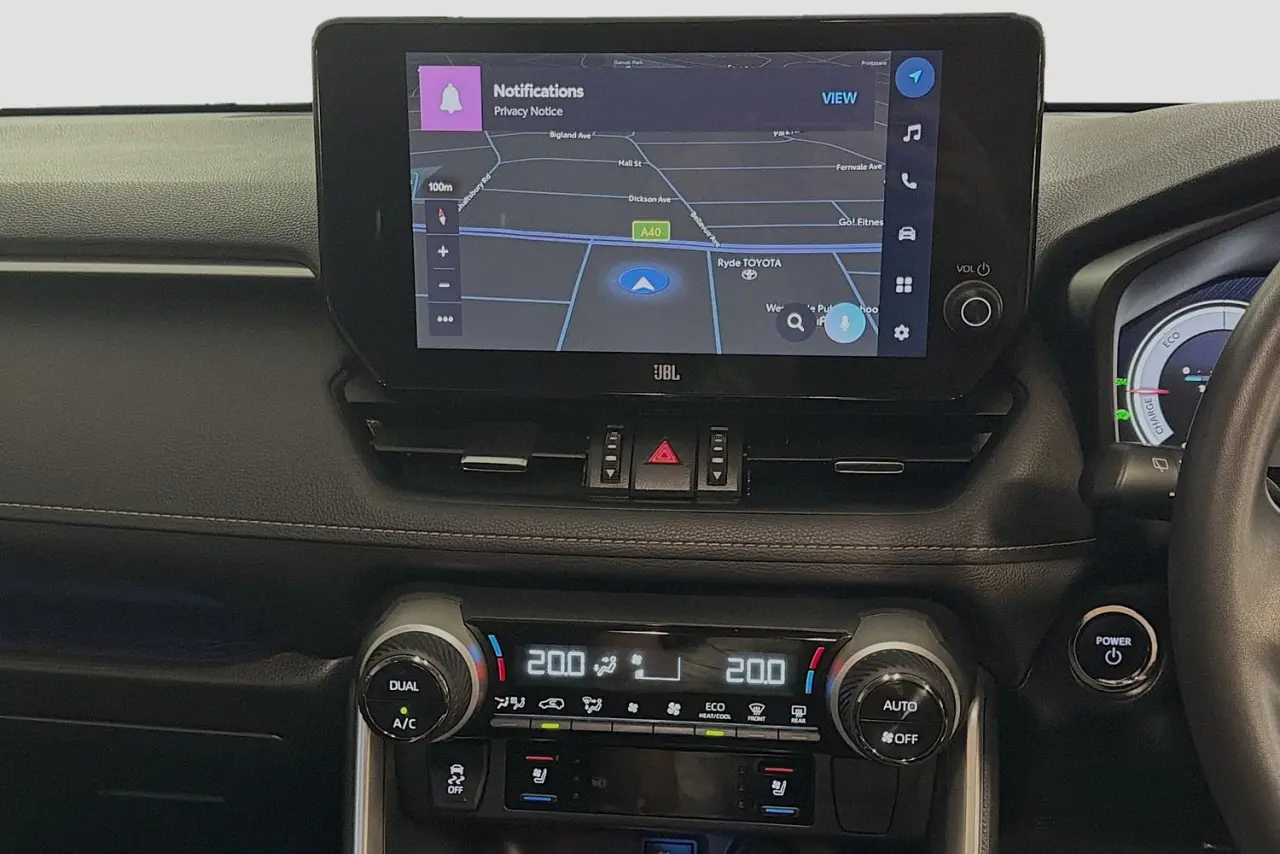 2024 Toyota RAV4 Gallery Image 15