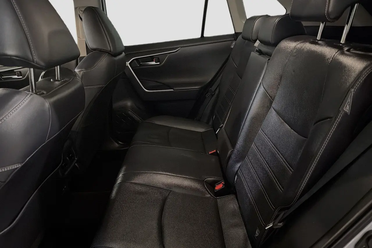 2024 Toyota RAV4 Gallery Image 26