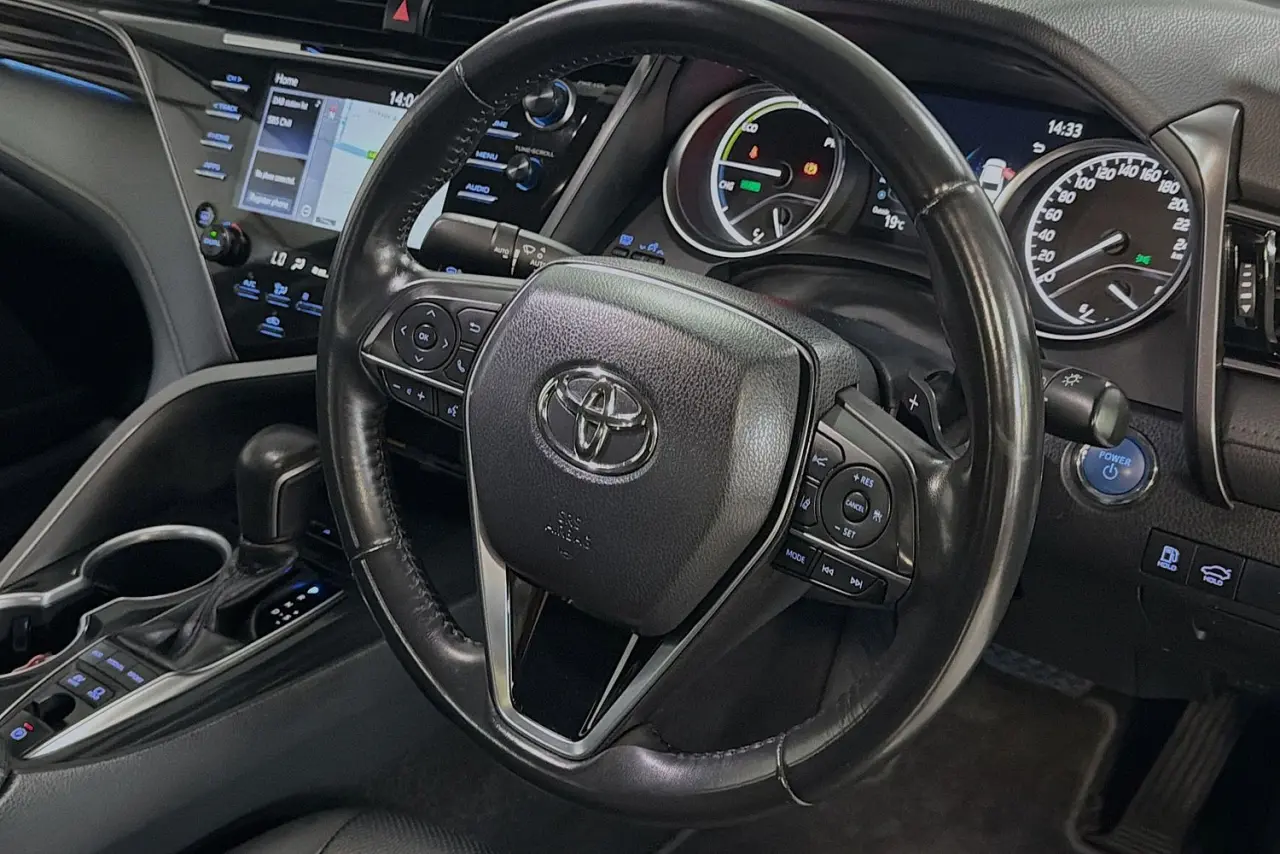 2020 Toyota Camry Gallery Image 14