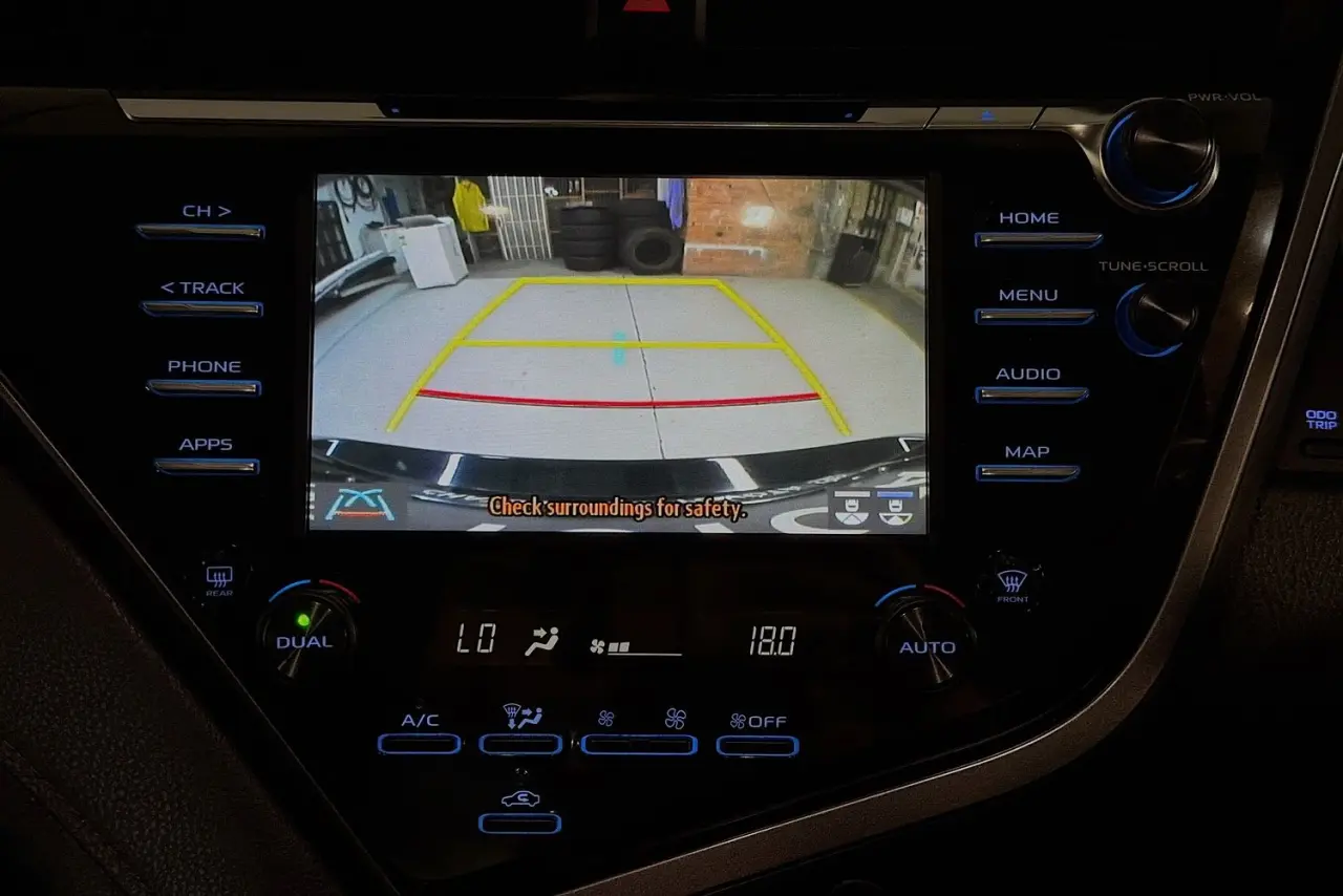 2020 Toyota Camry Gallery Image 16