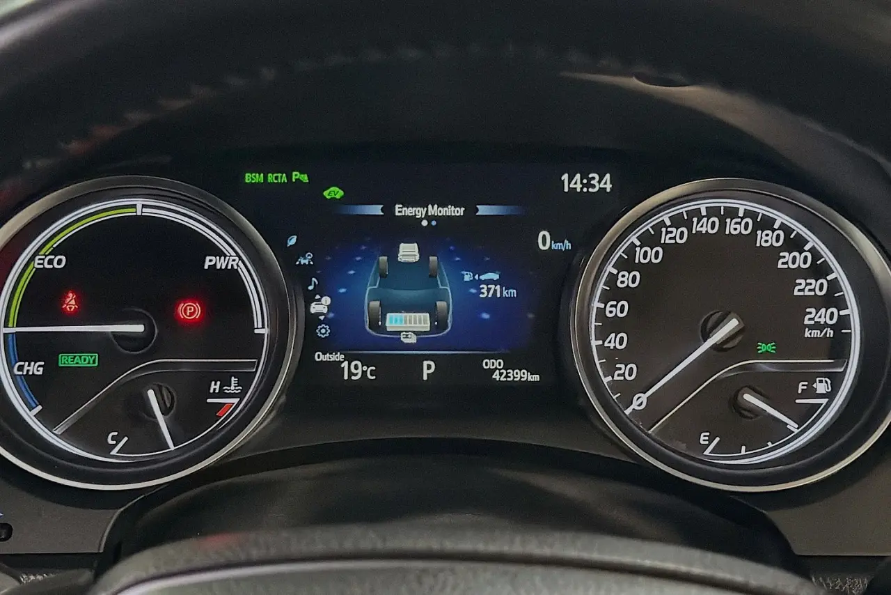 2020 Toyota Camry Gallery Image 22