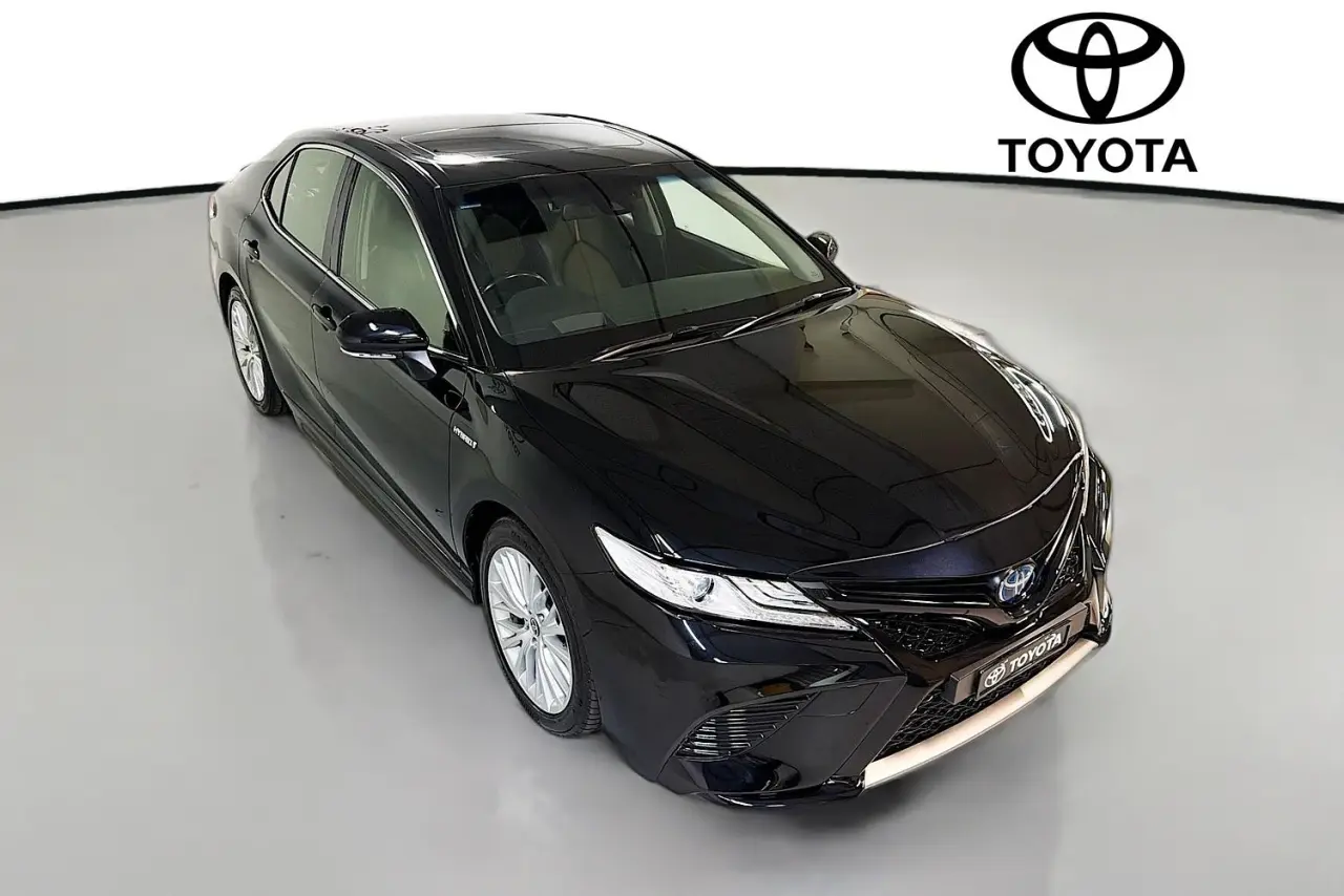 2020 Toyota Camry Gallery Image 31