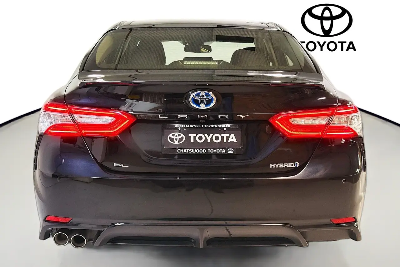 2020 Toyota Camry Gallery Image 7