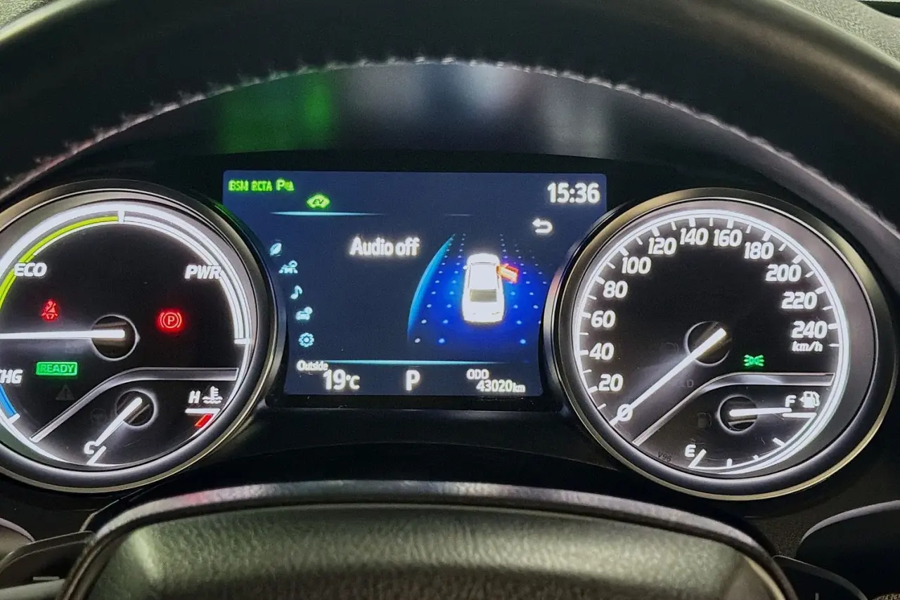 2020 Toyota Camry Gallery Image 22