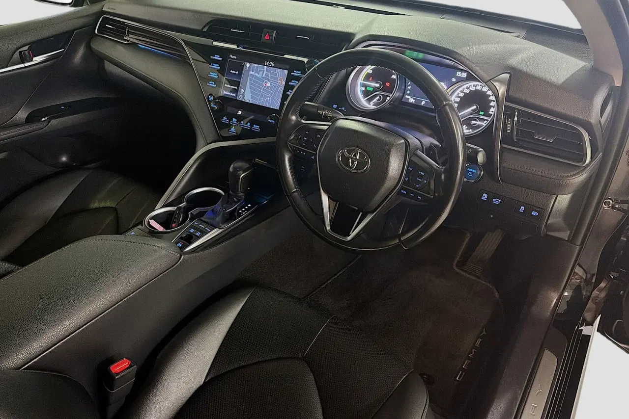 2020 Toyota Camry Gallery Image 23