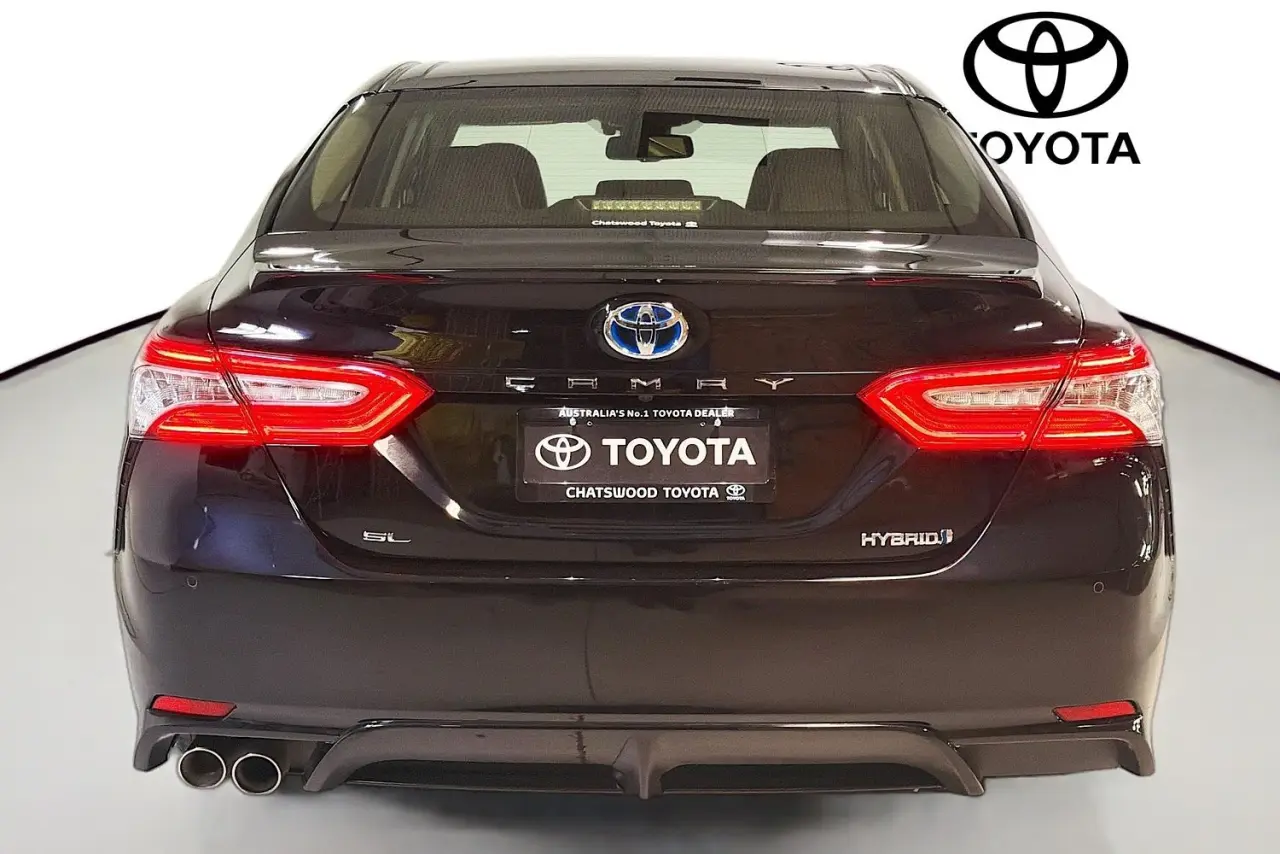 2020 Toyota Camry Gallery Image 7