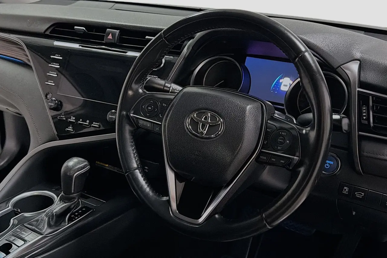 2020 Toyota Camry Gallery Image 14